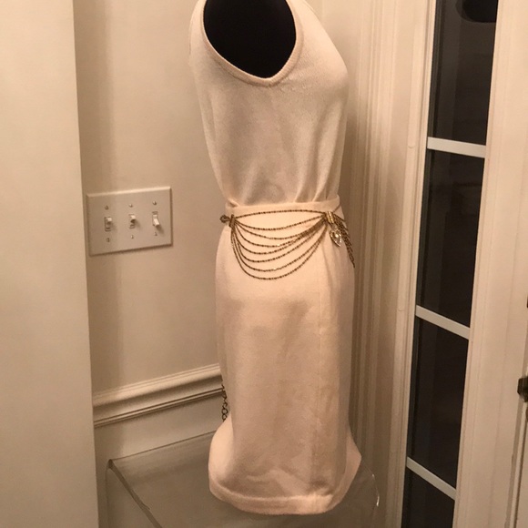 St. John Basic  Skirt - Picture 2 of 6